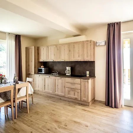 Residence Ca Degli Ulivi By Hotel Pineta Campi 아파트호텔 *
