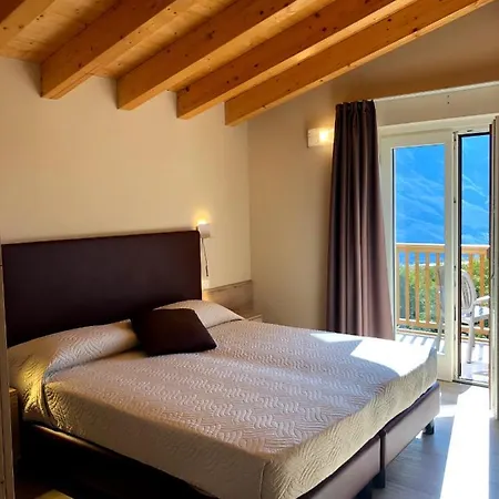 Residence Ca Degli Ulivi By Hotel Pineta Campi